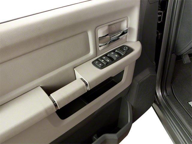 2010 Dodge Ram 1500 2WD Crew Cab 5.7 Ft Box ST
