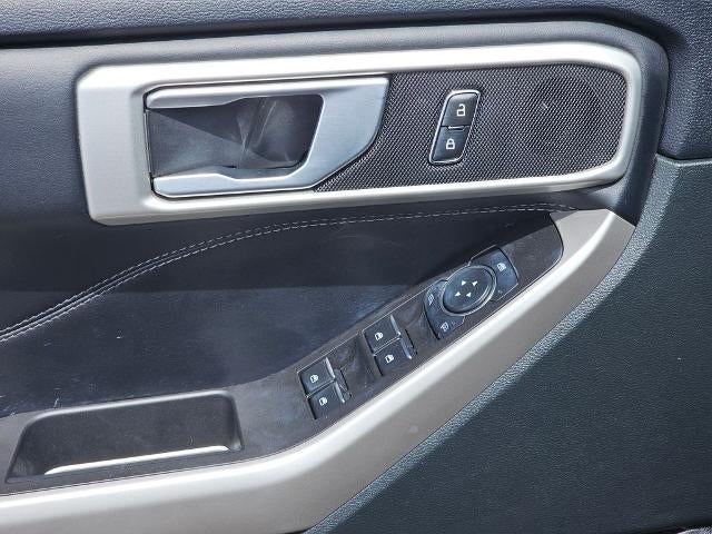 2023 Ford Explorer XLT RWD