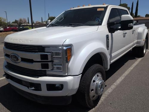 2018 Ford Super Duty F-450 DRW Limited 4WD Crew Cab 8' Box