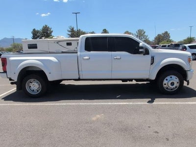 2018 Ford Super Duty F-450 DRW Limited 4WD Crew Cab 8' Box