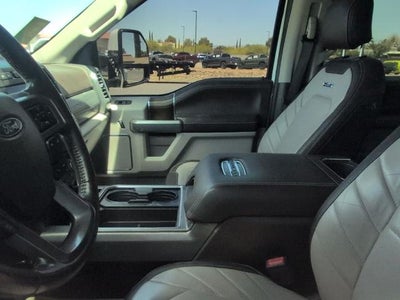 2018 Ford Super Duty F-450 DRW Limited 4WD Crew Cab 8' Box