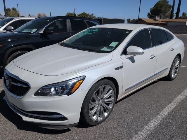 2017 Buick LaCrosse Essence's photo