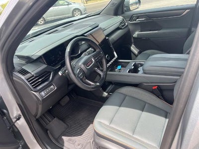2024 GMC Acadia AWD AT4