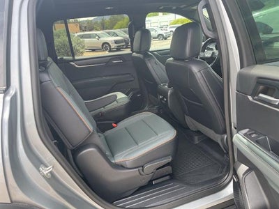 2024 GMC Acadia AWD AT4