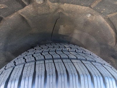 2023 Chevrolet Suburban 2WD Premier