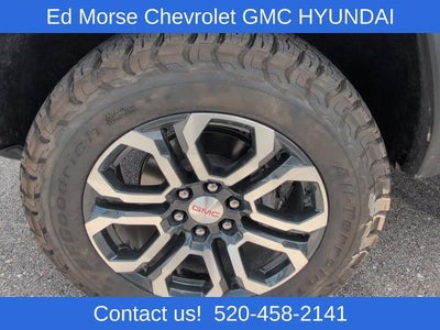 2023 GMC Canyon Crew Cab Short Box 4-Wheel Drive AT4