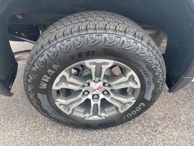 2025 GMC Sierra 1500 Crew Cab Short Box 4-Wheel Drive SLT