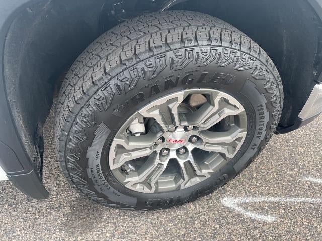 2025 GMC Sierra 1500 Crew Cab Short Box 4-Wheel Drive SLT