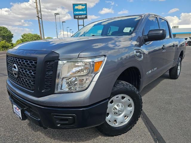 2018 Nissan Titan XD 4x4 Gas Crew Cab S