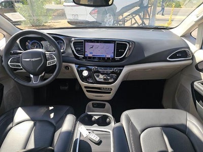 2023 Chrysler Pacifica Touring L FWD