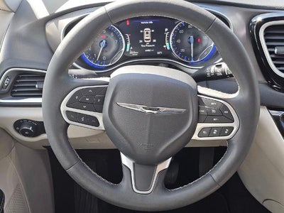 2023 Chrysler Pacifica Touring L FWD