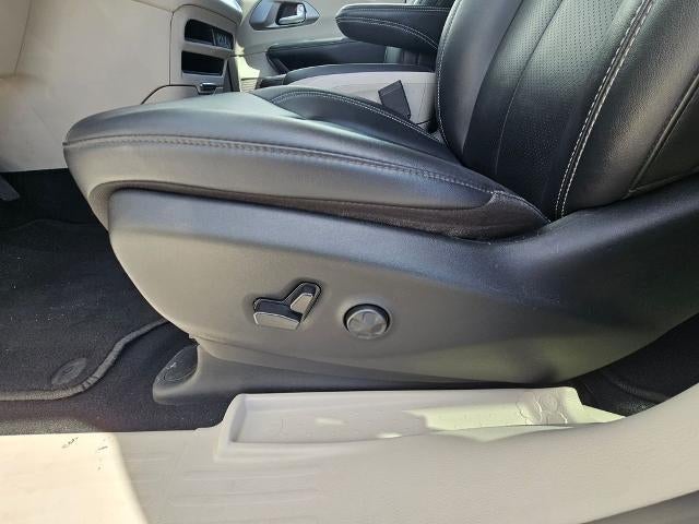 2024 Chrysler Pacifica Touring L FWD