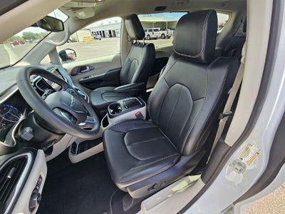 2024 Chrysler Pacifica Touring L FWD