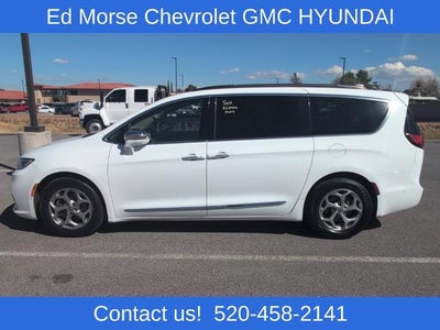 2022 Chrysler Pacifica Limited FWD