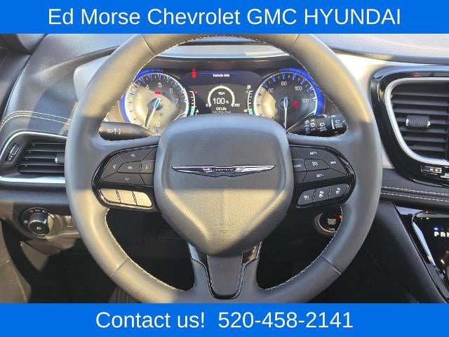 2025 Chrysler Pacifica Limited FWD