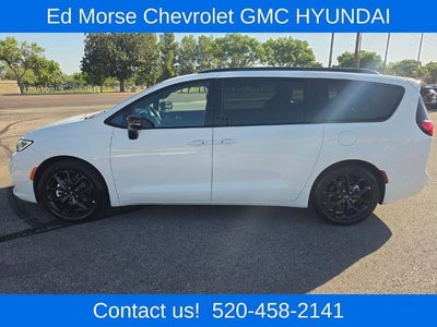 2025 Chrysler Pacifica Limited FWD