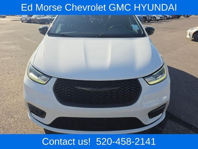 2025 Chrysler Pacifica Limited FWD