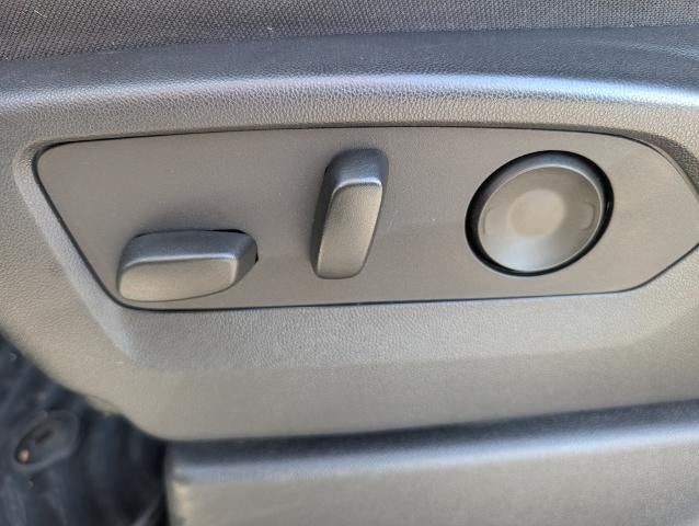 2022 Chevrolet Silverado 1500 Crew Cab Short Box 2-Wheel Drive Custom