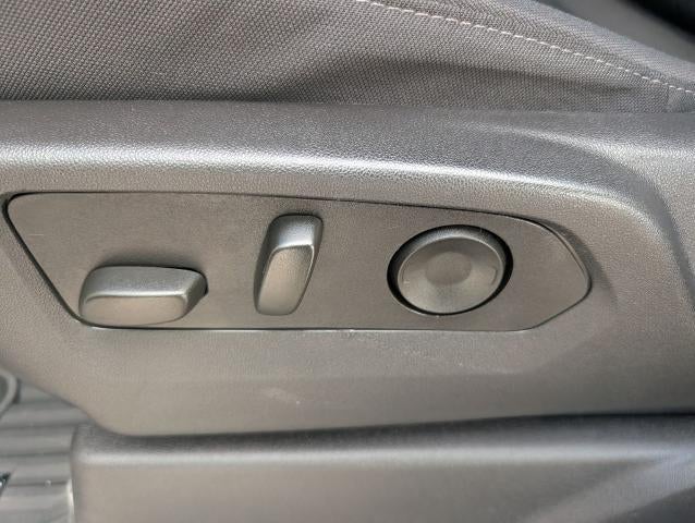 2025 Chevrolet Silverado 1500 Crew Cab Short Box 4-Wheel Drive Custom Trail Boss