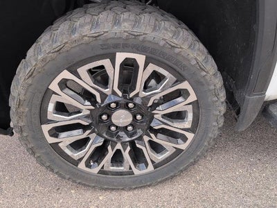 2023 GMC Sierra 1500 Crew Cab Short Box 4-Wheel Drive SLT