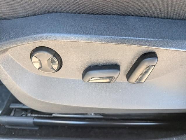 2024 Volkswagen Taos SE 4MOTION