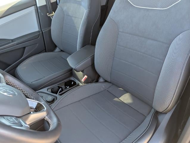 2024 Volkswagen Taos SE 4MOTION