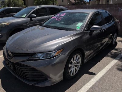 2018 Toyota Camry LE Auto (SE)