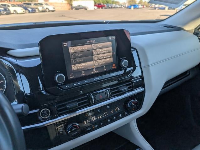 2022 Nissan Pathfinder SV 4WD