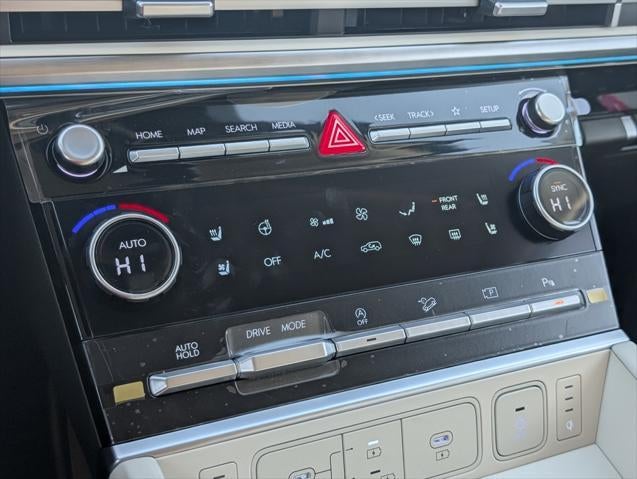 2025 Hyundai SANTA FE Calligraphy FWD