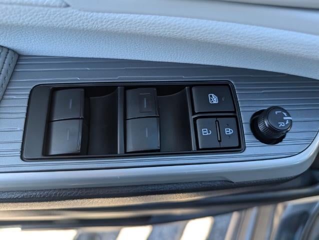 2025 Toyota Sienna LE AWD 8-Passenger (Natl)