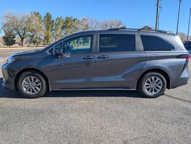 2025 Toyota Sienna LE AWD 8-Passenger (Natl)