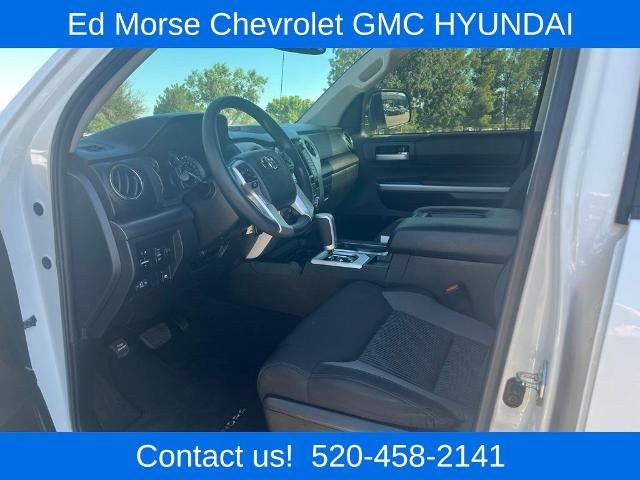 2015 Toyota Tundra 4WD Truck 4WD CrewMax Short Bed 5.7L FFV SR5 (SE)