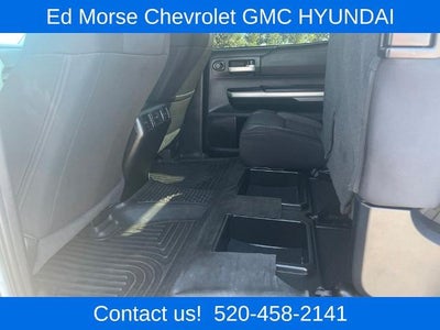 2015 Toyota Tundra 4WD Truck 4WD CrewMax Short Bed 5.7L FFV SR5 (SE)