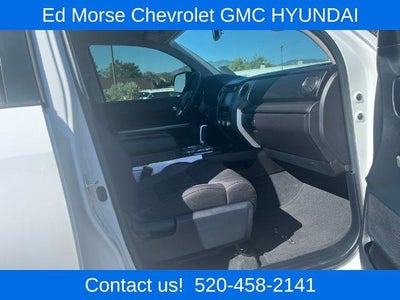 2015 Toyota Tundra 4WD Truck 4WD CrewMax Short Bed 5.7L FFV SR5 (SE)