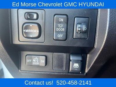 2015 Toyota Tundra 4WD Truck 4WD CrewMax Short Bed 5.7L FFV SR5 (SE)
