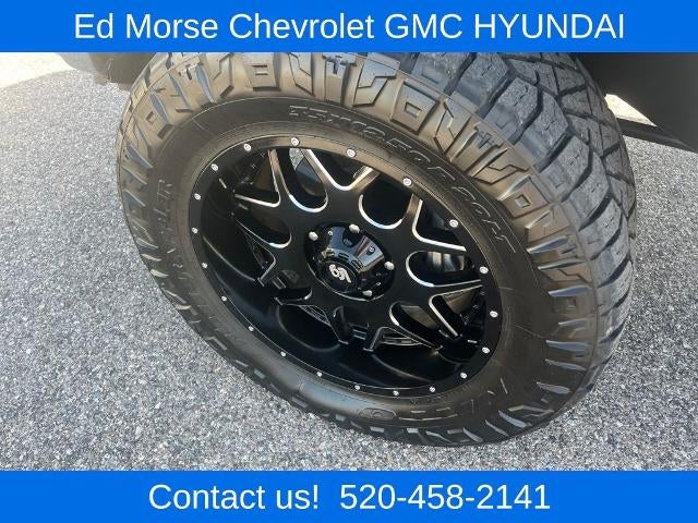 2015 Toyota Tundra 4WD Truck 4WD CrewMax Short Bed 5.7L FFV SR5 (SE)