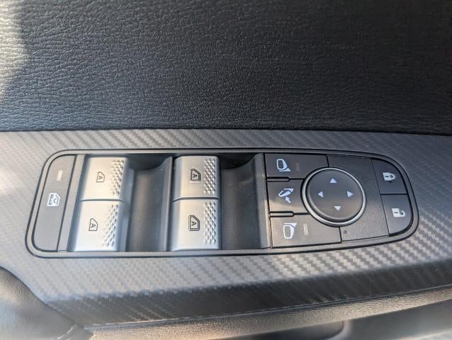 2024 Mitsubishi Outlander Plug-In Hybrid SE S-AWC