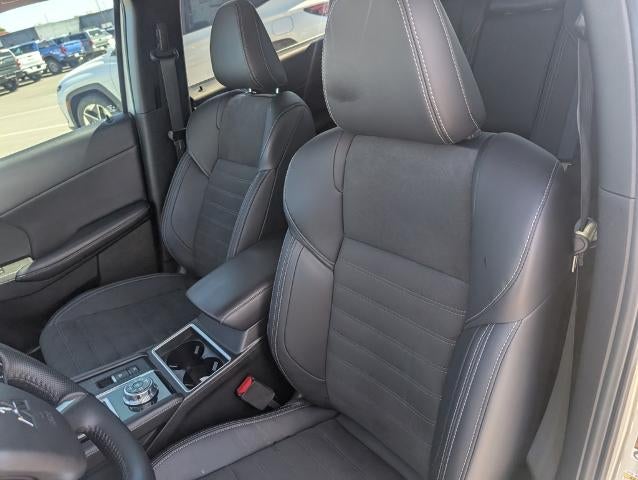 2024 Mitsubishi Outlander Plug-In Hybrid SE S-AWC