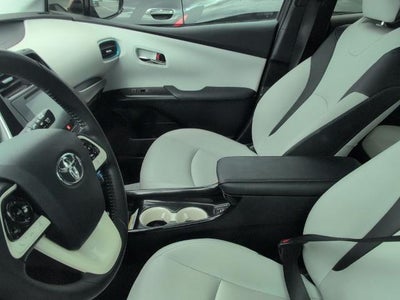 2017 Toyota Prius Four (Natl)