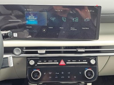 2026 Hyundai TUCSON HYBRID SEL AWD