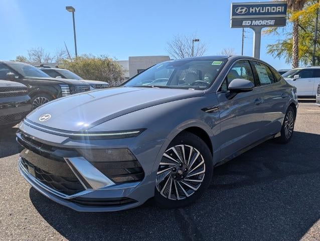 2026 Hyundai SONATA HYBRID SEL