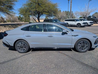 2026 Hyundai SONATA HYBRID SEL