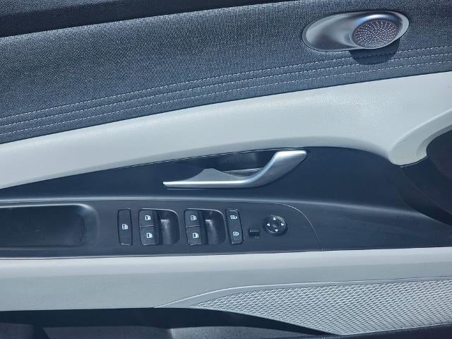 2021 Hyundai ELANTRA Limited IVT *Ltd Avail*