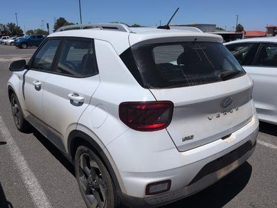 2023 Hyundai VENUE SEL IVT