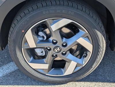 2026 Hyundai VENUE SEL W/Two-Tone Roof