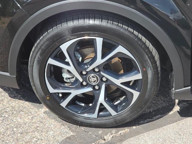2018 Toyota C-HR XLE FWD (Natl)